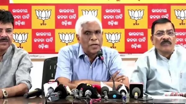 ପୂର୍ବତନ ପୁଲିସ ଡିଜି ପ୍ରକାଶ ମିଶ୍ର ମୁଖ୍ୟମନ୍ତ୍ରୀଙ୍କ ପରାମର୍ଶଦାତା ଭାବେ ନିଯୁକ୍ତ